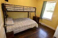 20 acres, located near beaches, snowmobile trails and other local attractions. - Wifi
