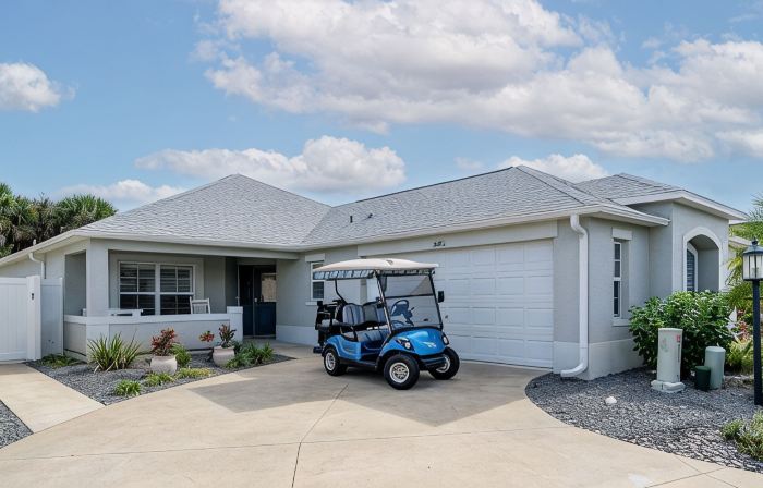 Everything! 3/2, FREE golf & 4-seat cart, Resident passes, pets, near Brownwood