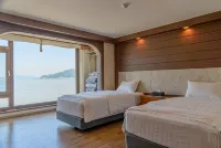Taean Beach Resort Pension - Parking