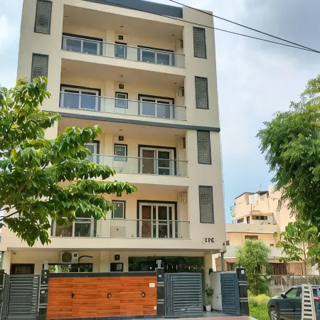 Green Vista Stays Medanta Medicity