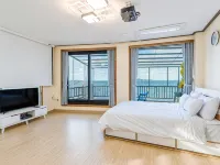 Daebudo (Yeongheungdo) Shiplipo Beach Pension Hotel berhampiran Pantai Simnipo