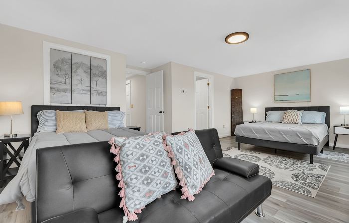 Hidden Gem! Large 3BR Condo, minutes to Pleasant Mtn! 40 Minutes to Sunday River