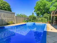 Ambrosia Holiday Home Hotels in Tanunda