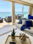 5 Br Large Beach House, Beachfront with Fire Ring,  Walk to Restaurants - Boutique