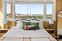 City Skyline - Outside decks - Contemporary - Parvekkeita