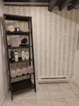 Cozy Basement Apartment (With Private Entrance) - Wifi