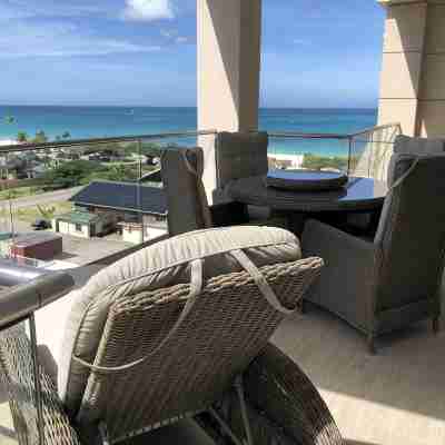 ROYAL PENTHOUSE-New stunning two storey penthouse condo with roof top terrace Others