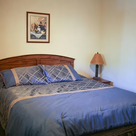 Lakeside Haven Home On Birch Lake, Sleeps Up To 12 People.