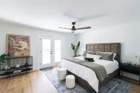 Mesa Retreat Quiet, Stylish Desert Escape + Golf - บูติค