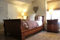 Rock City附近溫馨兩臥室度假小屋 - 浴缸