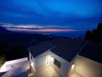 Modern Villa in Prime Location with Fantastic Views and Sunsets - نادي رياضي