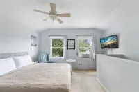 Spacious 2 Bed2 Bath Guest Suite Apt with HOT TUB and EV Charging - 3성급
