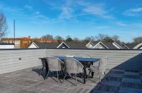 Spacious 4 Bedroom House in Charming Downtown Raleigh with Amazing Views! - 5-Star