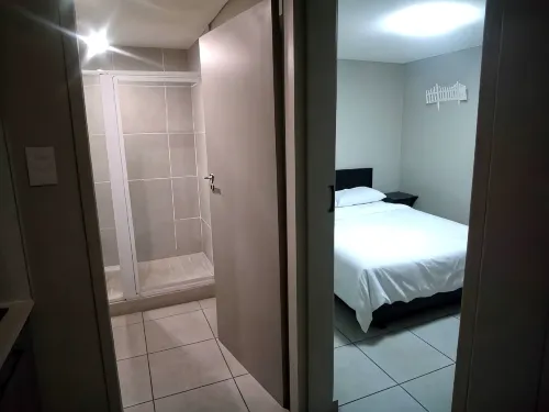 Central Sandton Apartment - Pet friendly