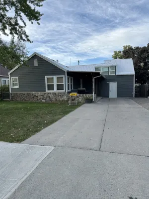 Custer Cottage / Fenced Yard - 4-Star
