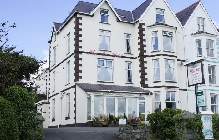 Plas Isa Hotel