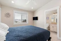 Bear Lake Cabin Sleeps 12! Game Room! Plenty of Parking for Cars and Toys! - Chalets