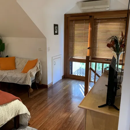 Fully Contained Private Loft, with scenic views from patio