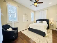 The Retreat @ Carlton Landing, an Elegant Farmhouse located in a 5 star resort!! - 4-Star