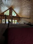 Spacious home with a large deck and ample space for beautiful sunset viewing! - Wifi