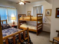 Whole House on a Quiet Cove, Lake of the Ozarks, Family Owned and Operated. - Wifi