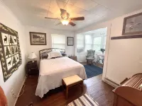 Lake Luzerne Cottage with Lake Rights 15 Min from Lake George - Homestays
