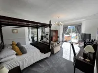Craig-y-Dderwen Riverside Hotel - Pet friendly