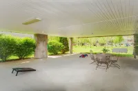 Riverside Haven. Easy Drive. Minutes to It All! - Chalets