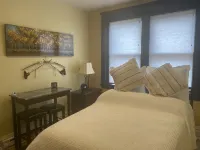 Luxury Historic Condo in Uptown Butte - Homestays