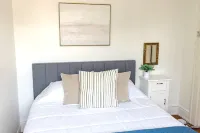 Walking distance to Wellspan York Hospital, York College. Comfortably sleeps 8. - 3-Star