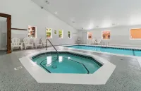 Valleys Chalet - Harbor Springs/Petoskey Condo - Wifi