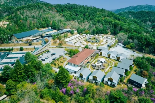 Grax Premium Camp Resort Kyoto Rurikei - Bjergudsigt