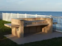 Direct Oceanfront Corner Condo-10 ft to Beach- Fabulous Views -Heated Pool - 4-Star