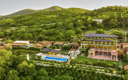 Ampelo Resort - 4-Star