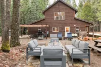 Base of Lassen National Park Secluded 1 BR + LOFT, 2 BATH HOME. sleeps up to 7 - 4-Star