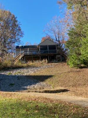 Lake Gaston Retreat! - Wifi