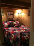 Private Cabin with hot tub. Nestled in the Woods just off Lake Limestone, Texas. - 2-Star