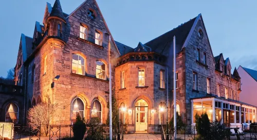 The Ballachulish Hotel - parking