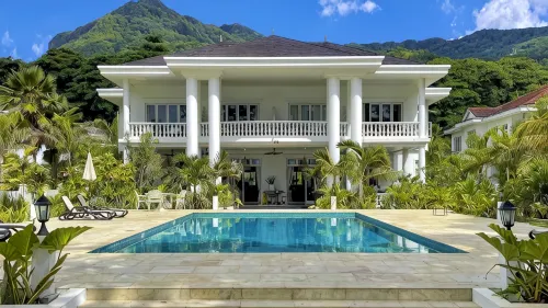 Chateau Elysium - Mountain view