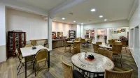 Hotel Bons Tempos - 3-Star