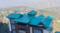 The Seasons Dalhousie - Best Valley View & Mountain View AC Hotel in Dalhousie - parking