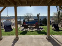 Mississippi River Views and Downtown LeClaire all in one! - 4-Star