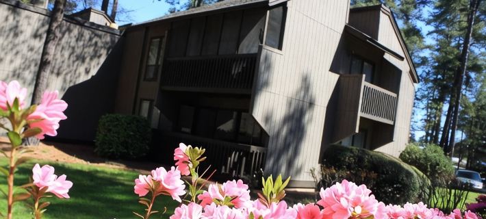 Walking distance to The Pinehurst Clubhouse Отели в г. Мур