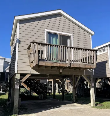 Island Time is an enchanting oceanfront cottage perfect for couples - 3-Star