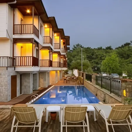 Summer Otel