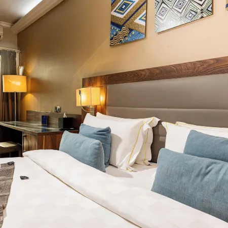Hotel la Falaise Bonapriso