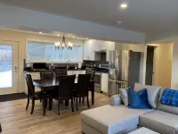 Bright Poolside 2 Bed, 2 Bath Walkout Basement Suite - 3-Star