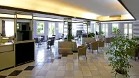 Hotel Sud Est by Fam Rossetti - parking