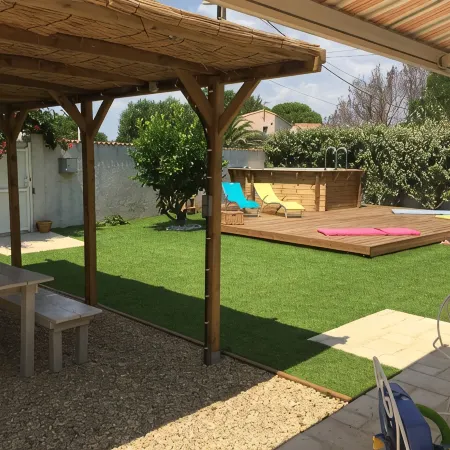 Rare and typical holiday house 400 m from the beach !!!