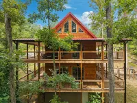 Cliffview Resort Lakefront  4Br, 3BTH- No Smoking/Pets. Fishing Dock, Game Rm. - 4-Star